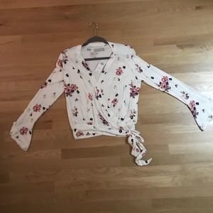 Abercrombie & Fitch top